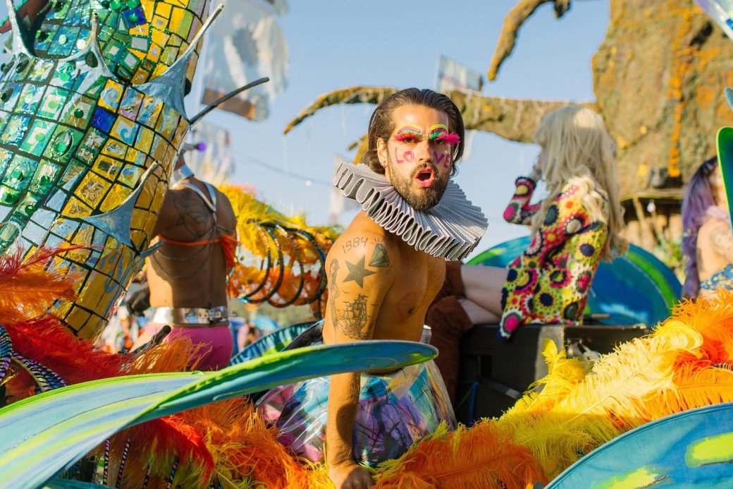 this-guy-s-letting-his-freak-flag-fly1